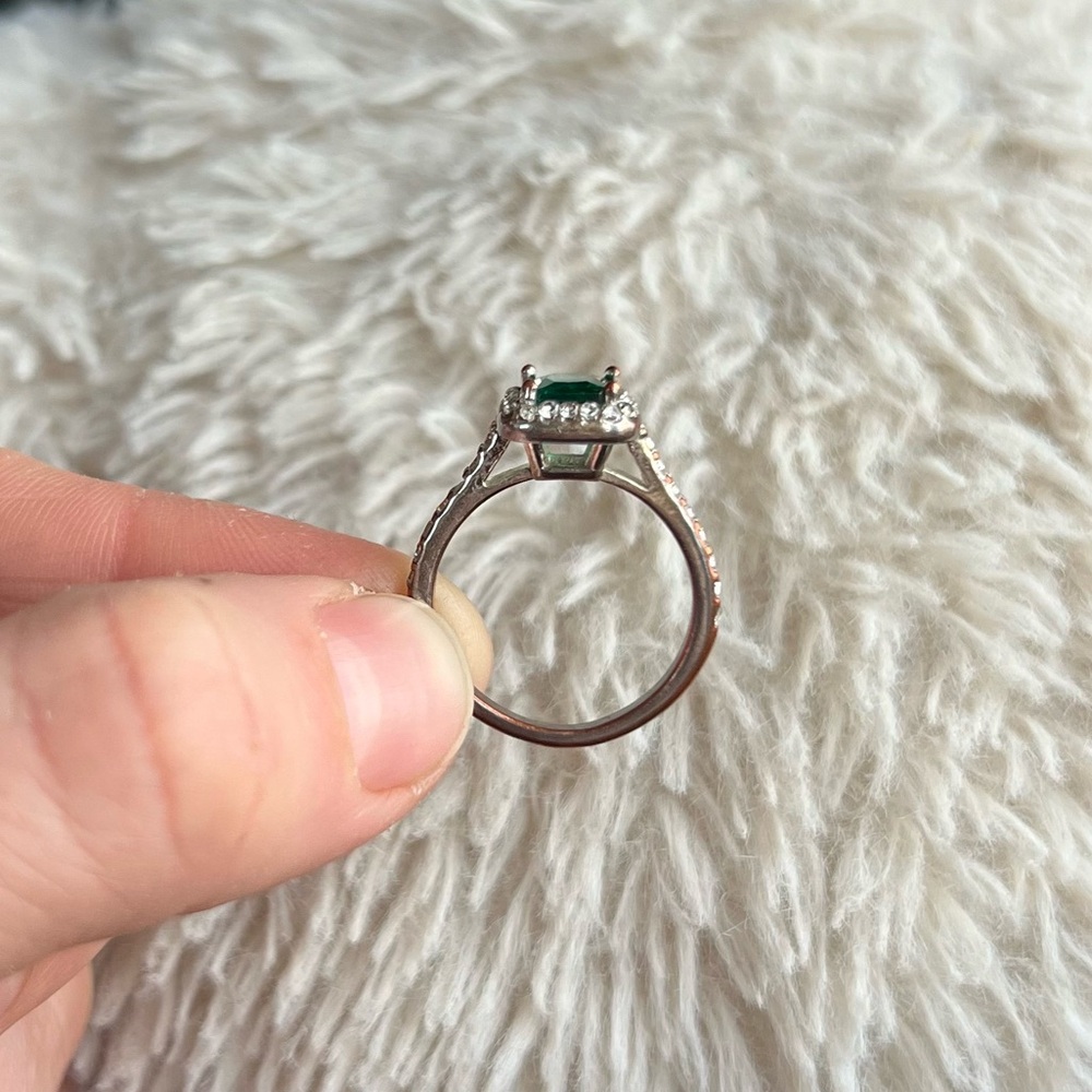 Simulated Emerald Ring - Picture 3 of 5